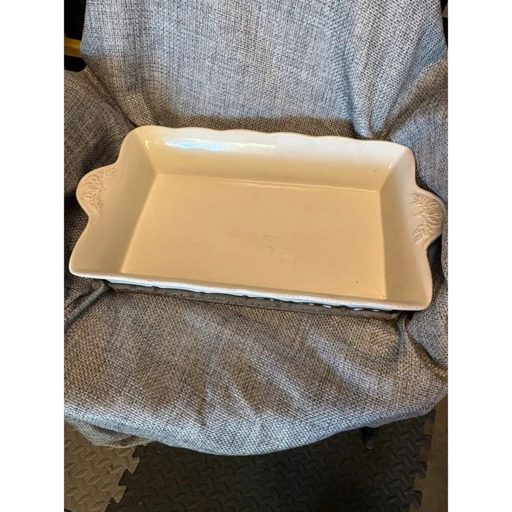 Certified International Renaissance 19" Rectangular Baker w Metal Stand.